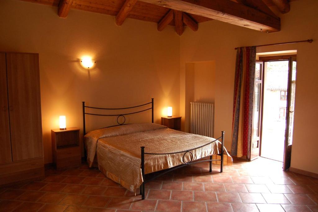 Agriturismo 'D Raine Montelupo Albese Room photo